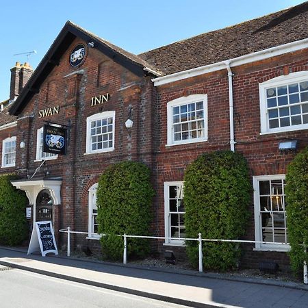 The Swan Inn Sturminster Newton Eksteriør billede